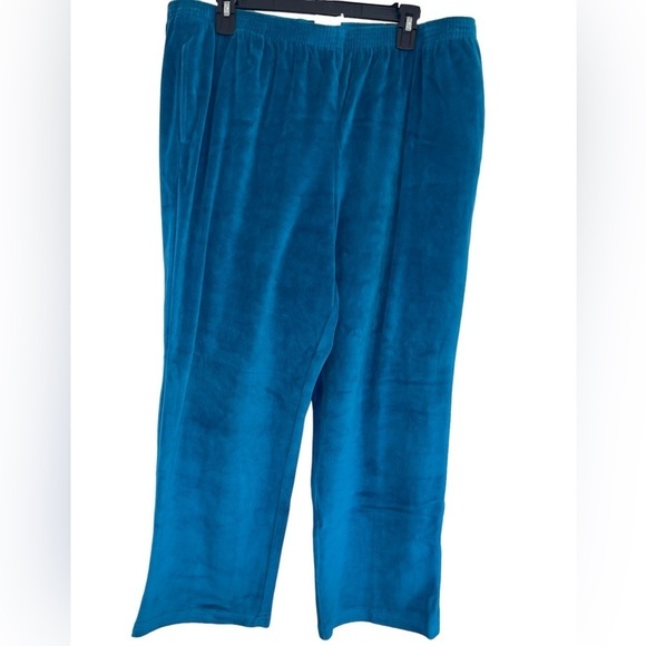NWT Alfred Dunner Velour loungewear pants. SizeXL proportioned short. - Picture 3 of 7